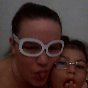 Meet your Posher, Larrie